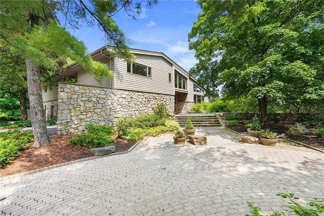 $1,950,000 | 106 Fair Acres Drive | Sewickley Heights