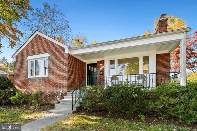 $535,000 | 10306 Douglas Avenue | Wheaton