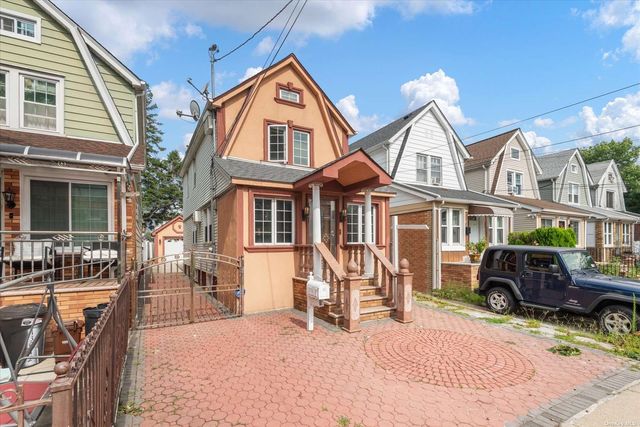 $829,000 | 130-10 121st Street | South Ozone Park