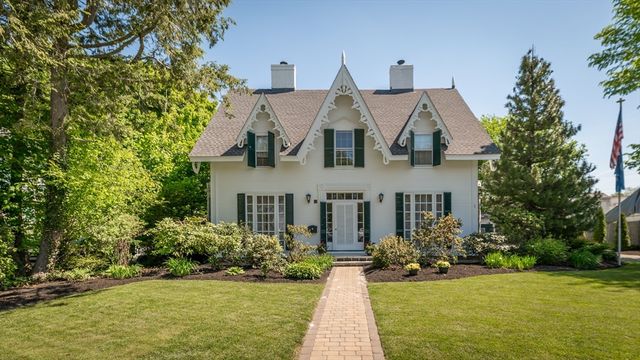 $995,000 | 4 Linden Street | Wenham