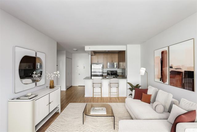 $4,596 | 400 West 55th Street, Unit 4J | Hell's Kitchen