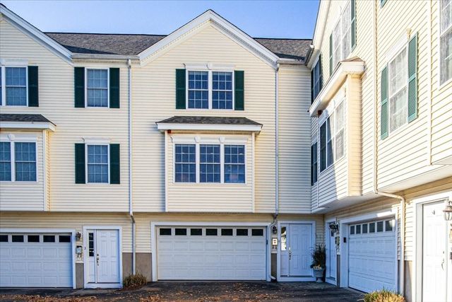 $739,000 | 34 Walnut Street, Unit 4 | South Waltham