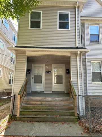 $2,300 | 28 Read Street, Unit 2 | Newhallville