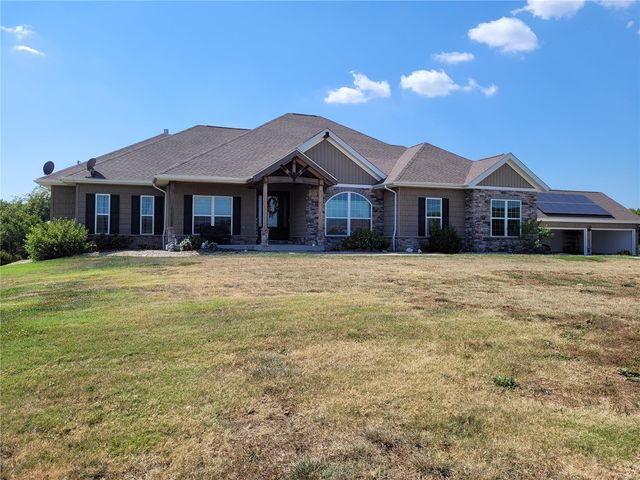 $795,000 | 10359 Bounds Road | Shipman Township - Macoupin County