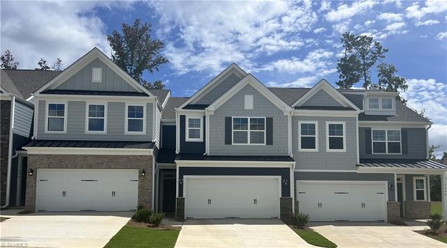 $375,900 | 5002 Moonlight Ridge Drive | Greensboro