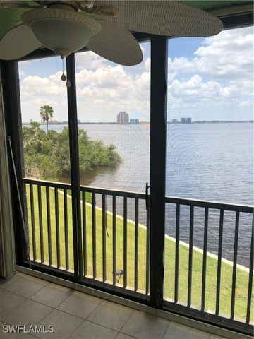 $259,900 | 4510 North Key Drive, Unit 302 | North Fort Myers