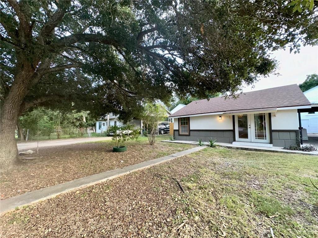 Ranch-style house with french doors