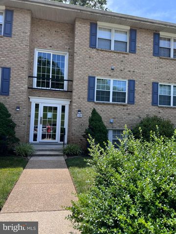 $1,650 | 109 Donzen Drive, Unit E | Hickory Hills