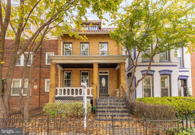 $1,065,000 | 810 8th Street Northeast | NoMa-H Street