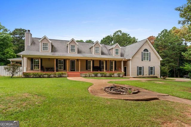 $850,000 | 255 Friendship Circle