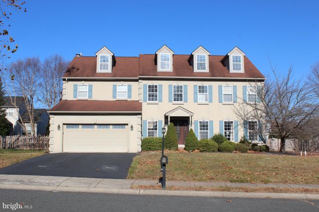 $699,900 | 700 Daniel Drive | Skippack Township - Montgomery County