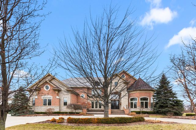 $2,385,000 | 1424 Park W Circle | Munster