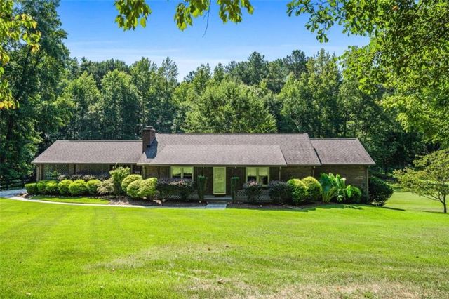 $1,100,000 | 725 Holland Road