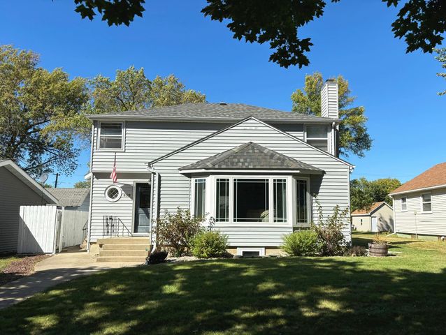 $215,000 | 403 North Washington Street | Minneota