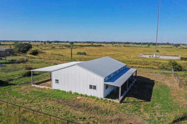 $495,000 | 3301 Hwy 71 Midfield Tx 77414