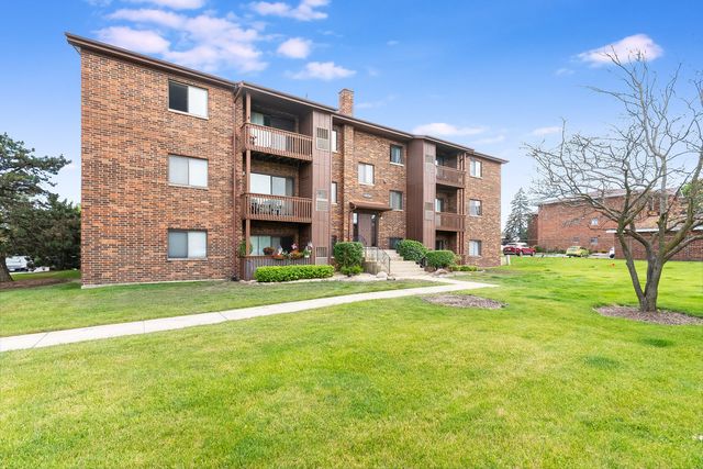 $145,000 | 15724 Peggy Lane, Unit 7 | Oak Forest