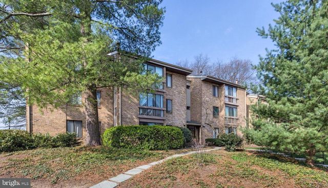 $1,700 | 10528 Cross Fox Lane, Unit F2 | Wilde Lake