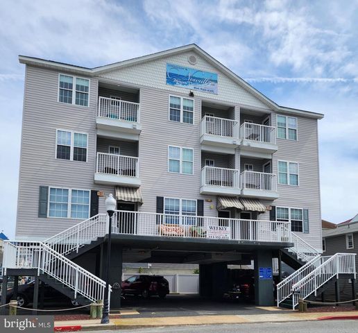 $1,990,000 | 211 Dorchester Street, Unit A B C | Ocean City