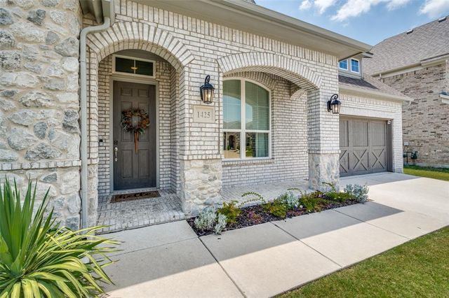 $557,500 | 1425 Benavites Drive | Little Elm