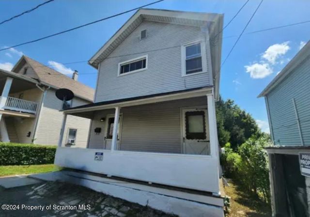 $1,200 | 635 Rear E Elm Street | South Side