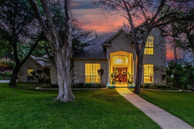 $579,000 | 1911 Pecan Ridge Court | Lake Ridge