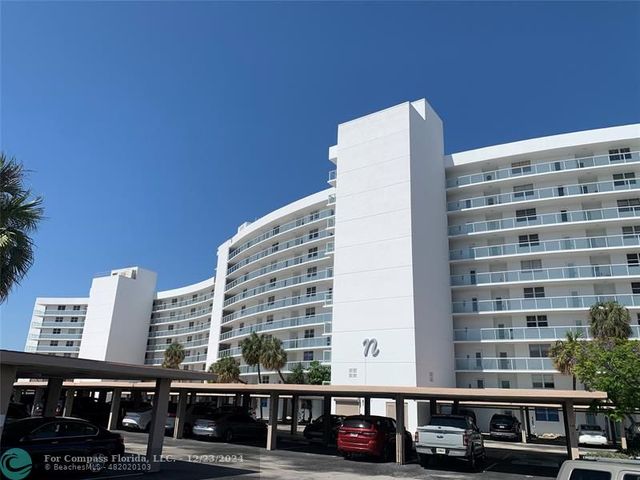 $359,900 | 2731 Northeast 14th Street Causeway, Unit 307 | Avalon Harbor