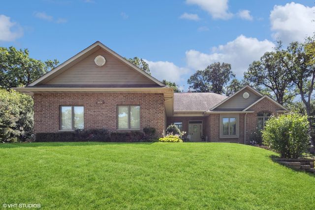 $497,500 | 3509 Kings Lair Drive | Spring Grove