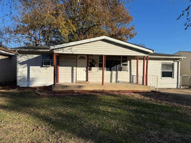 $74,900 | 2360 Miracle Avenue | Nameoki Township - Madison County