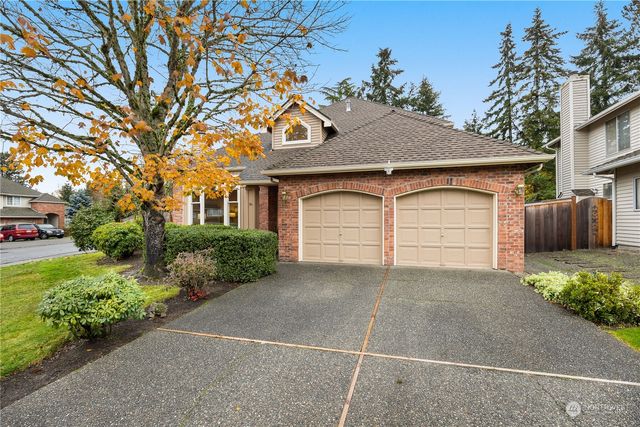 $1,850,000 | 14802 Southeast 66th Street | Eastgate-Cougar Mountain