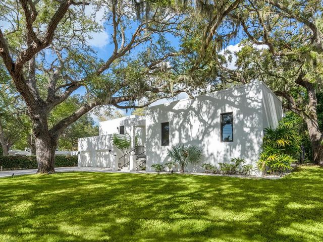 $2,295,000 | 1331 Quail Drive | South Sarasota