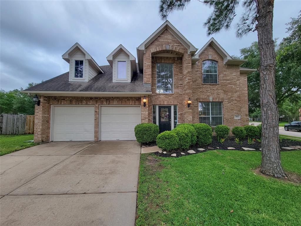 Stately Cinco Ranch beauty situated on over 1/4 acre corner cut-de-sac lot.