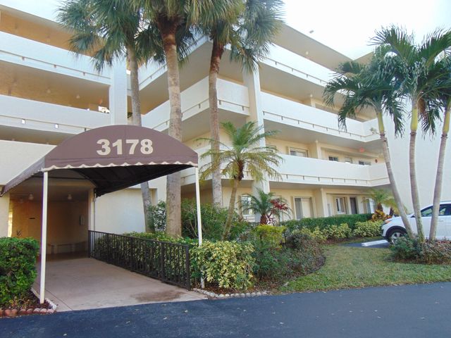 $1,750 | 3178 Via Poinciana, Unit 415 | Poinciana Place