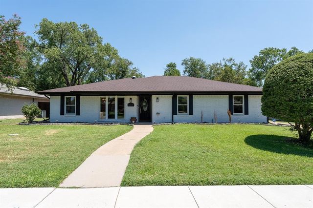 $485,000 | 3200 Hilltop Lane | Caddo Park