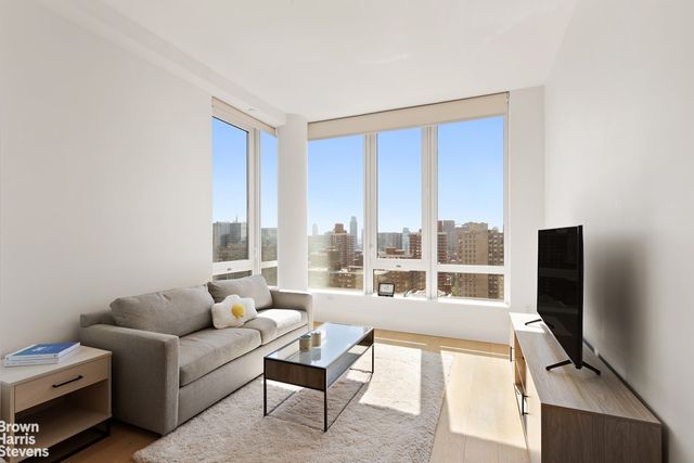 $1,350,000 | 368 3rd Avenue, Unit 23A | Kips Bay