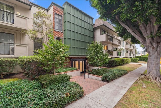 $587,000 | 3640 Cardiff Avenue, Unit 109 | Beverlywood