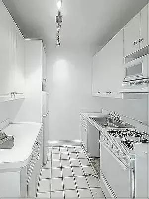 $2,595 | 338 East 83rd Street, Unit 1B | Upper East Side