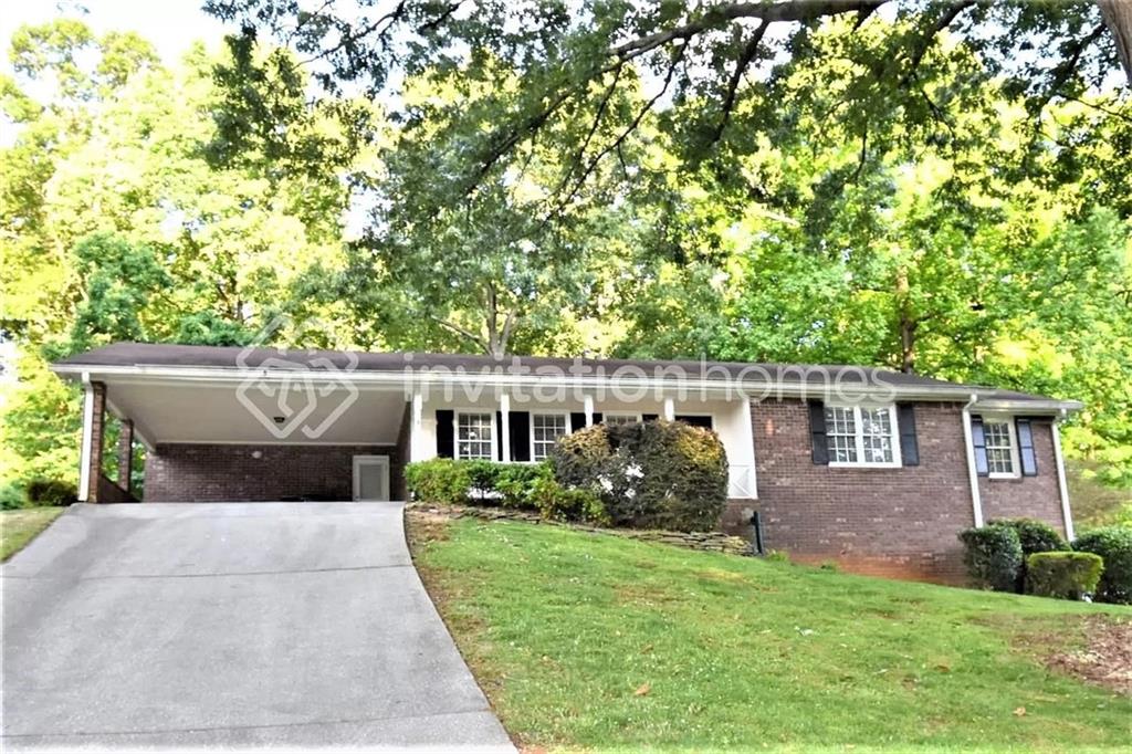 front view of house with a yard