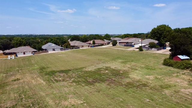 $350,000 | 815 East Belt Line Road | DeSoto