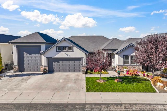 $689,900 | 2133 North Star Garnet Avenue | Kuna