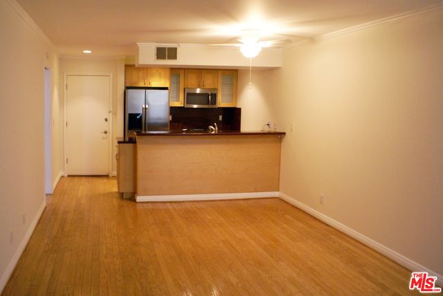 $2,700 | 750 North Kings Road, Unit 320 | West Hollywood Vicinity