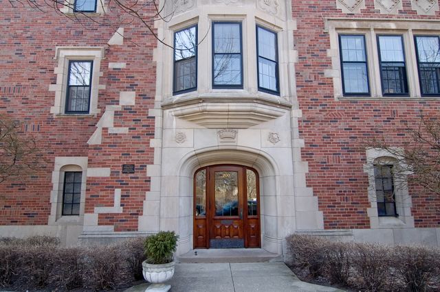 $850,000 | 200 Lee Street, Unit 3A | Evanston