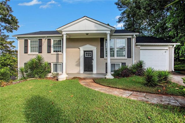 $285,000 | 2853 Port Royal Lane | Battle Forest