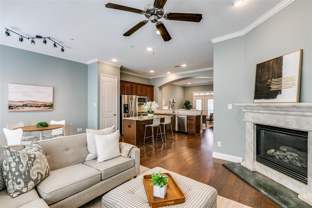 $589,900 | 5708 Robbie Road | Plano