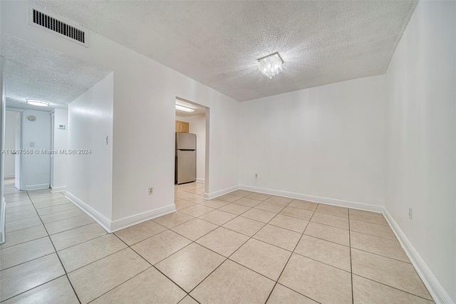 $2,200 | 5122 Northwest 79th Avenue, Unit 301 | Doral