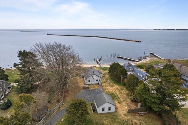 $2,850,000 | 12 North Street | Stonington