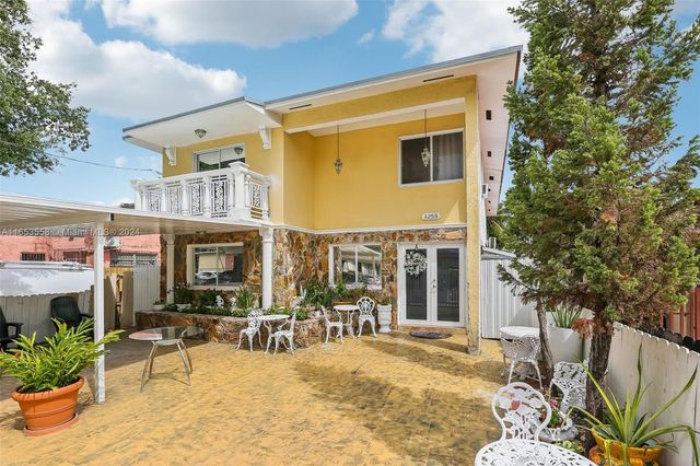 $1,400,000 | 3255 Southwest 5th Street | West Flagler