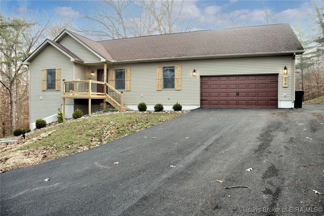 $430,000 | 214 Dogwood Trail | Carr Township - Clark County