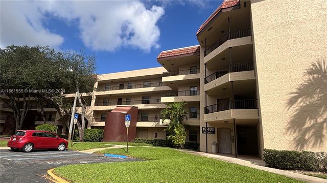 $2,500 | 10401 West Broward Boulevard, Unit 411 | Jacaranda