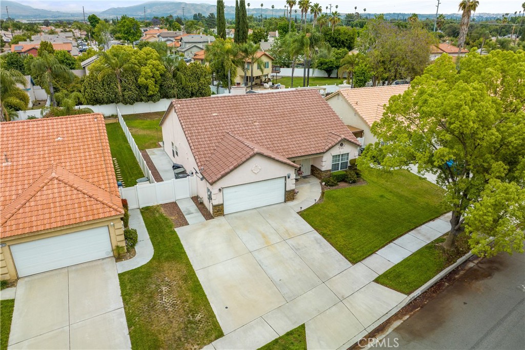 1816 Brookstone Street Redlands CA 92374 Compass