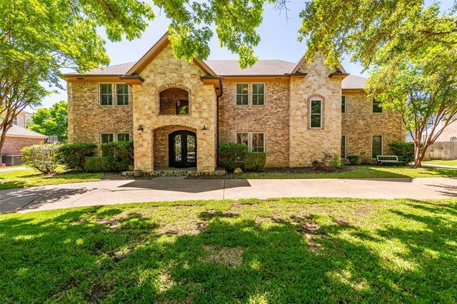 $775,000 | 6817 Trinity Landing Drive North | Bellaire Park North